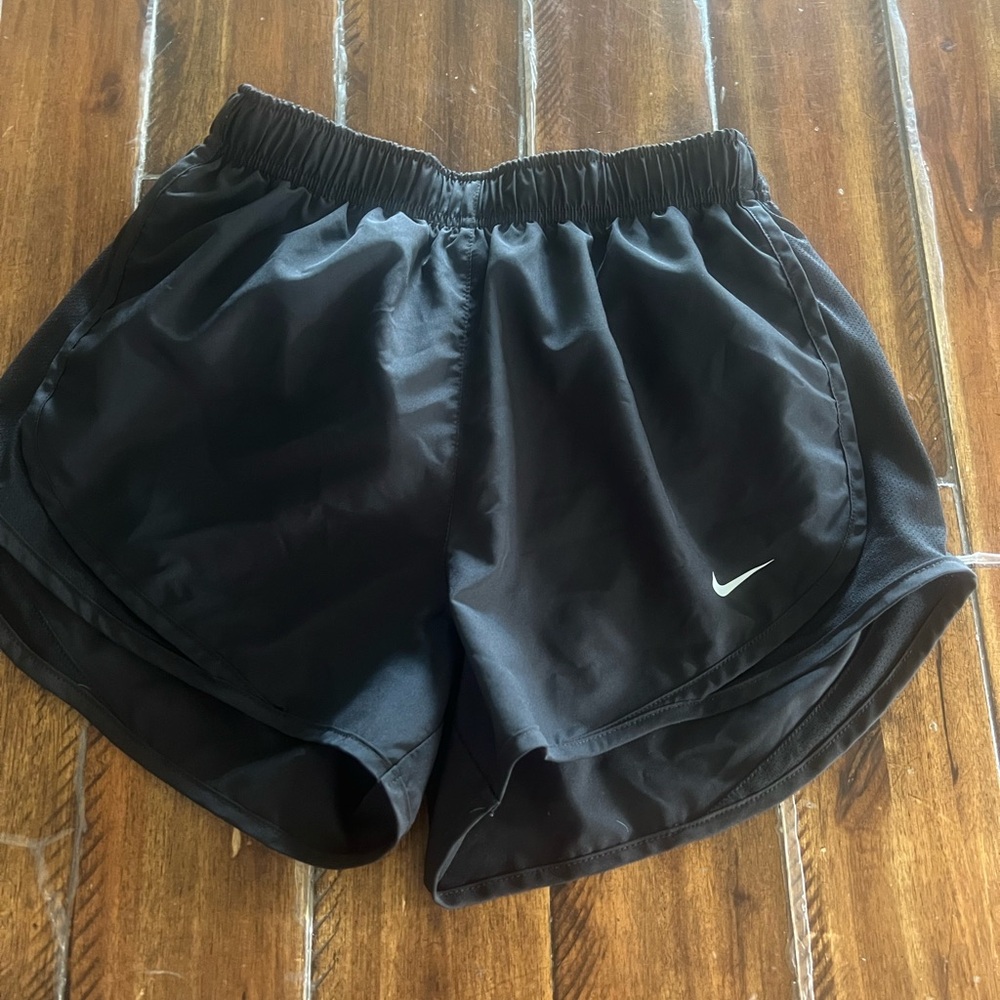 Nike Black Athletic Shorts Lightweight Elastic Waist